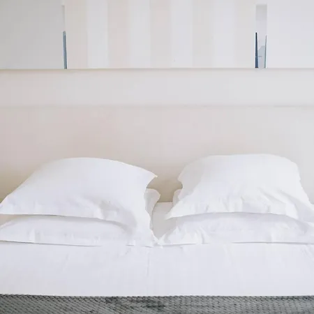 Les De Catherine, La 35 アパート ナンシー