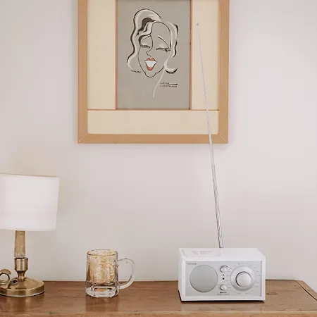 Les De Catherine, La 35 Διαμέρισμα Νανσύ