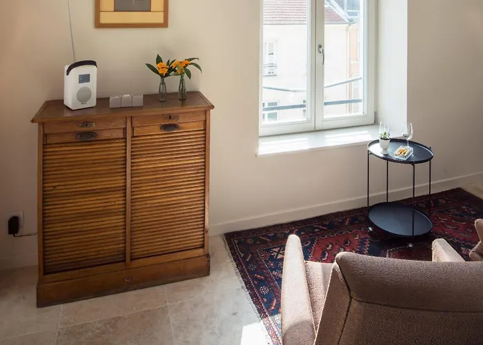 Les De Catherine, La 35 Νανσύ