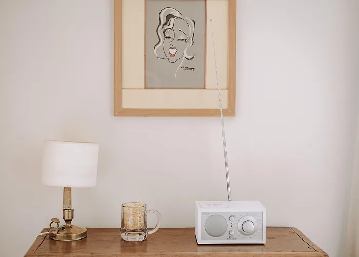 Les De Catherine, La 35 Διαμέρισμα Νανσύ