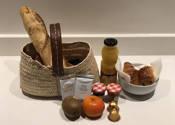 Les De Catherine, La 35 Διαμέρισμα