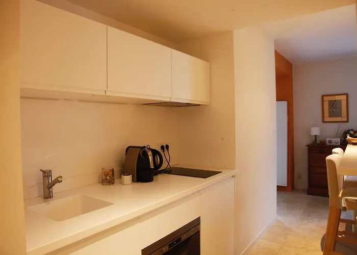 Les De Catherine, La 35 *