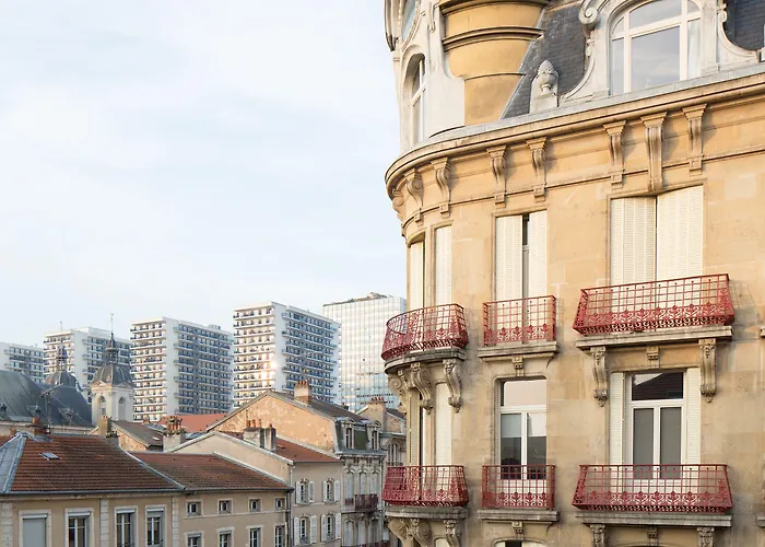 Les De Catherine, La 35 *